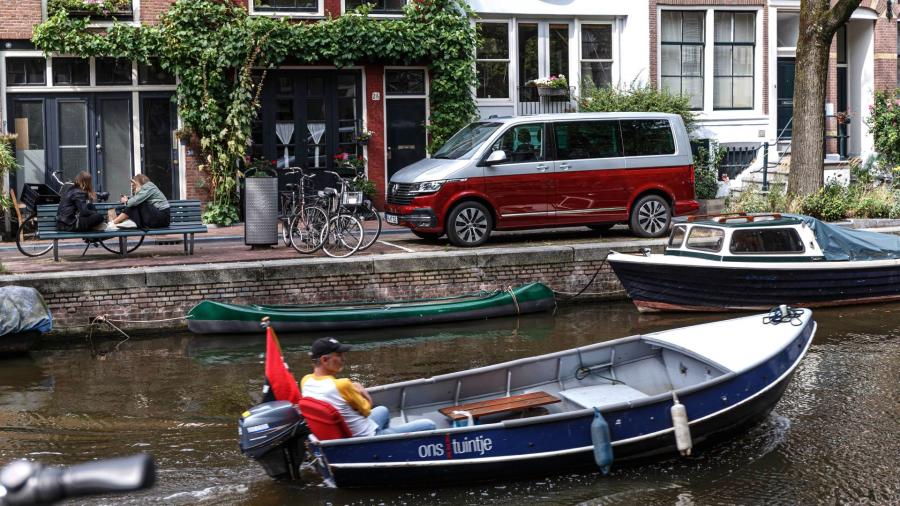  Volkswagen Multivan Bulli (T6.1) 2019 года  (фото 81 из 86)